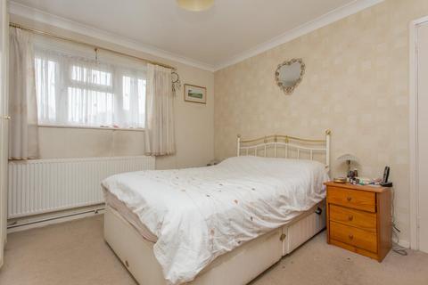 16 Evenhill Road, Littlebourne, Canterbury, CT3 1TE
