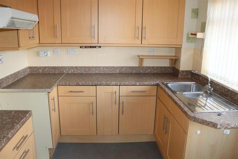 16 Cheviot, Wilnecote, Tamworth, B77 4JR
