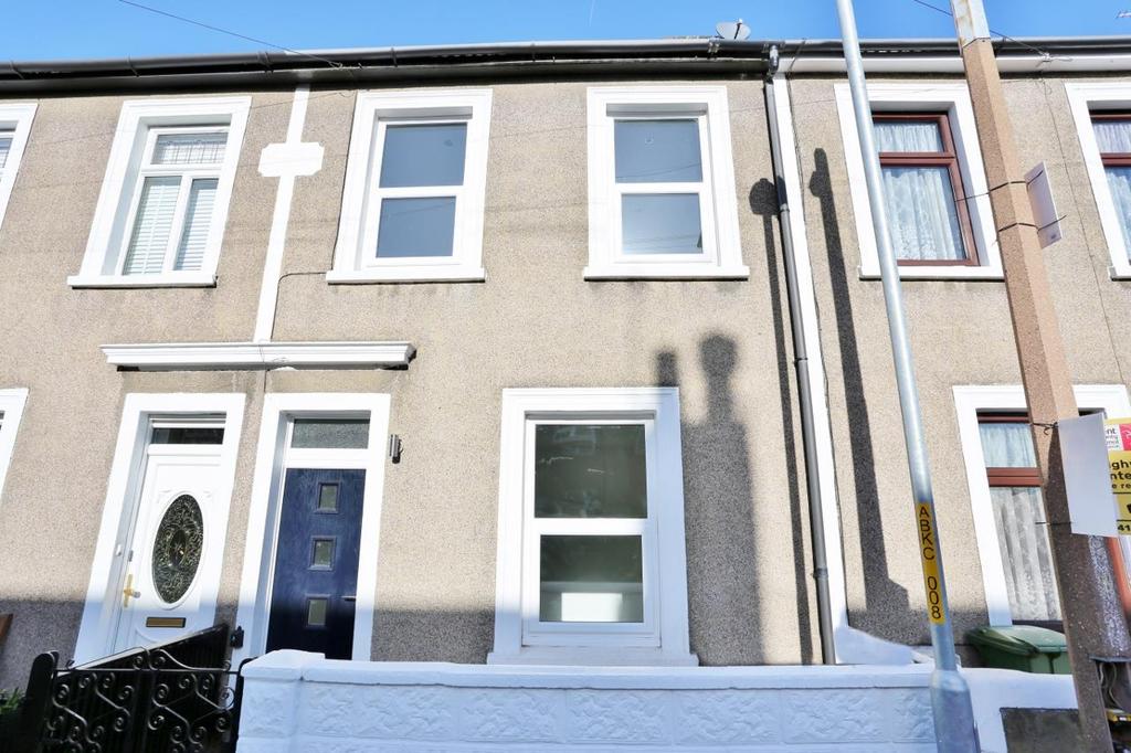 Broomfield Road, 4 bed terraced house £1,595 pcm (£368 pw)
