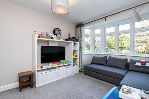 20 Orchard Drive, Theydon Bois, Epping, CM16 7DJ