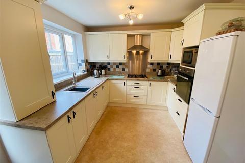 16 Beech Park Close, Riccall, York, YO19 6NL