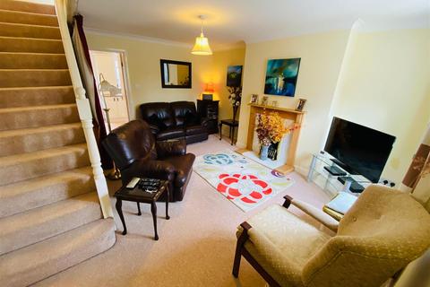 16 Beech Park Close, Riccall, York, YO19 6NL