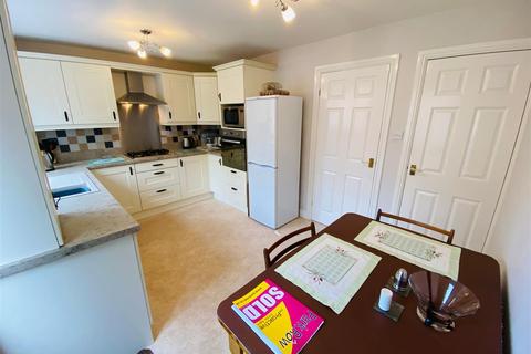 16 Beech Park Close, Riccall, York, YO19 6NL