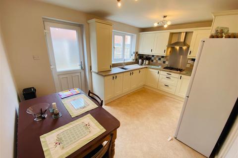 16 Beech Park Close, Riccall, York, YO19 6NL