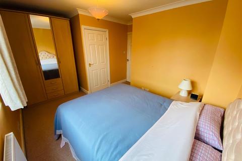 16 Beech Park Close, Riccall, York, YO19 6NL
