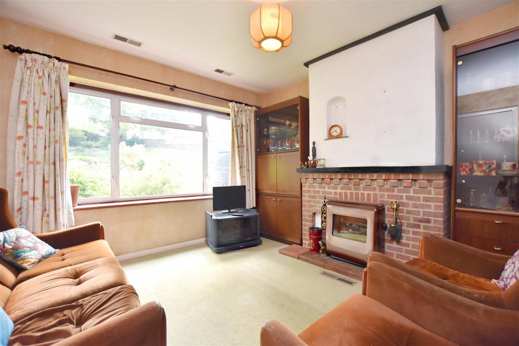 Kindersley Way, ABBOTS LANGLEY 3 bed semidetached house £500,000