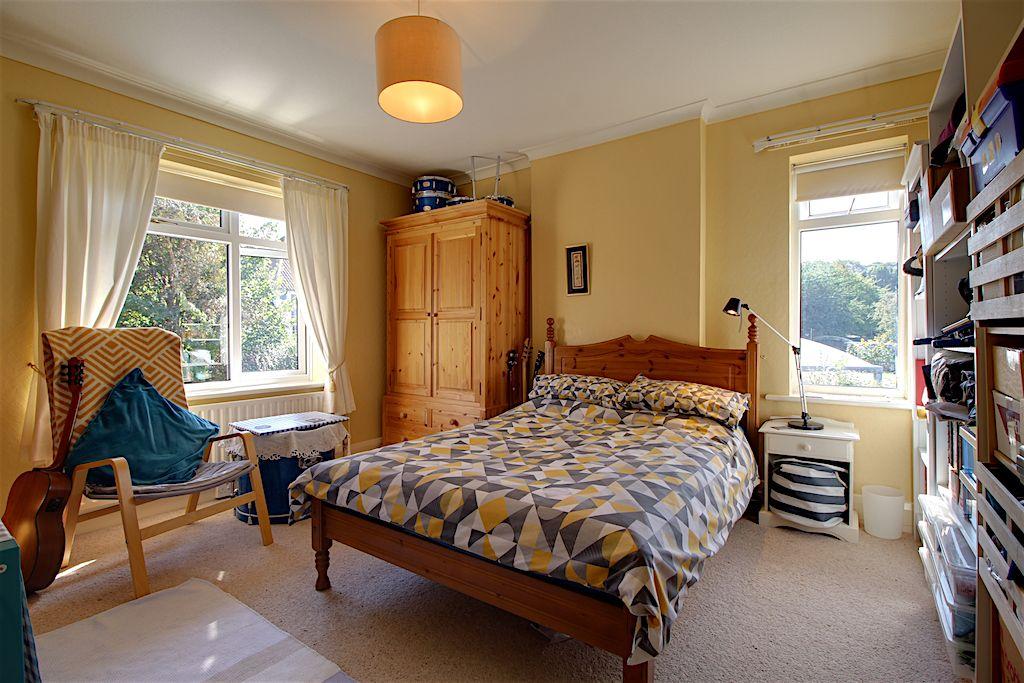 Bedroom 2 (Double)