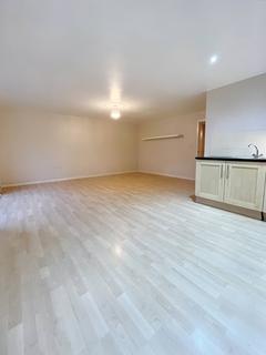 2 bedroom apartment to rent, Heathcote House, Tapton Lcok Hill, Chesterfield S41