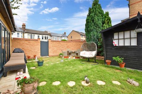 3 bedroom semi-detached house for sale - Tudor Road, Chingford, London