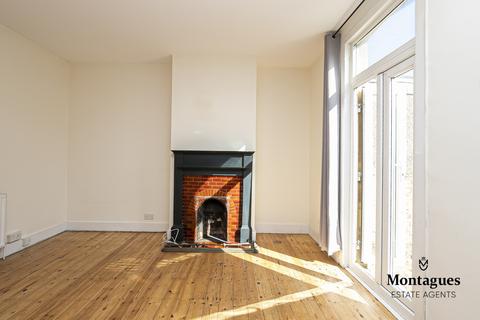 47 Waverley Road, London, E18 1HU