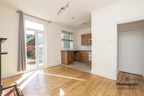 47 Waverley Road, London, E18 1HU