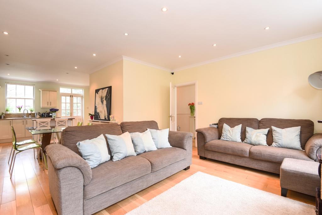 Admirals Gate Greenwich SE10 5 bed house £3,700 pcm (£854 pw)