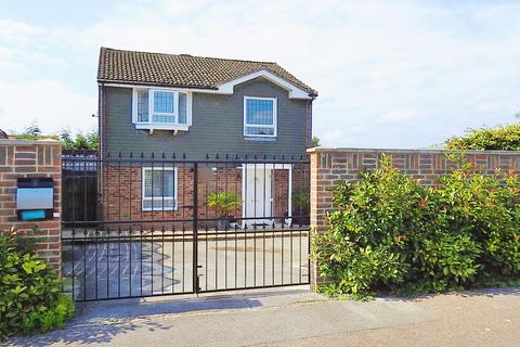 2 Royal Drive, Epsom, KT18 5PR