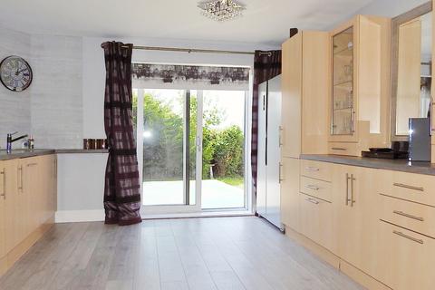 2 Royal Drive, Epsom, KT18 5PR
