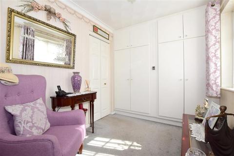 63 Old Road, Crayford, Dartford, DA1 4DN