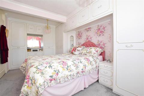 63 Old Road, Crayford, Dartford, DA1 4DN