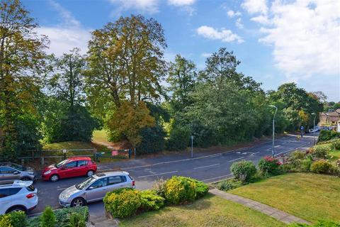 63 Old Road, Crayford, Dartford, DA1 4DN
