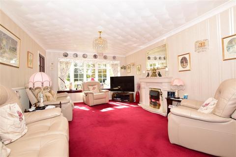 63 Old Road, Crayford, Dartford, DA1 4DN