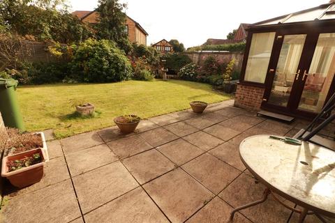 16 Sturmer Close, Yate, Bristol, BS37 5UR