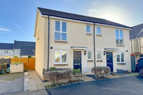 2 bedroom semi-detached house to rent, West Field, Patchway, Bristol, Gloucestershire, BS34