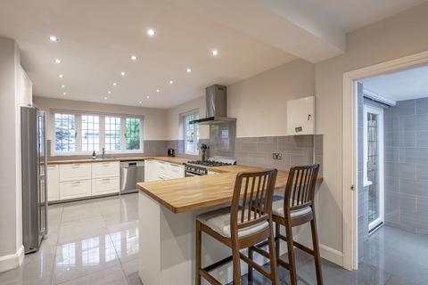 7 Ballards Farm Road, South Croydon, CR2 7JB