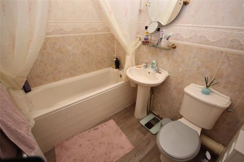 30 Ashfield Close, Leeds, LS15 8TJ