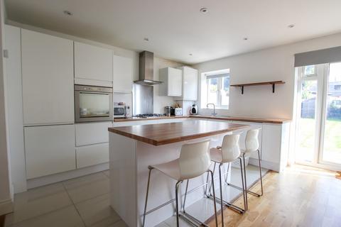 6 Minster Avenue, Sutton, SM1 2NL