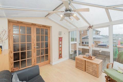 25 Ashbourne Way, Cleckheaton, BD19 5JA