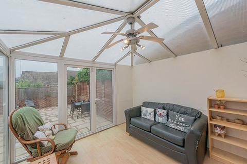 25 Ashbourne Way, Cleckheaton, BD19 5JA