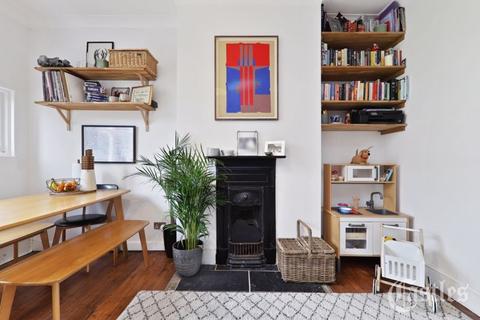 72 Hewitt Avenue, London, N22 6QD