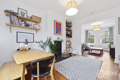 72 Hewitt Avenue, London, N22 6QD