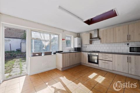 3 Belsize Avenue, London, N13 4TL