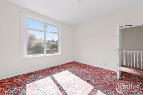 3 Belsize Avenue, London, N13 4TL