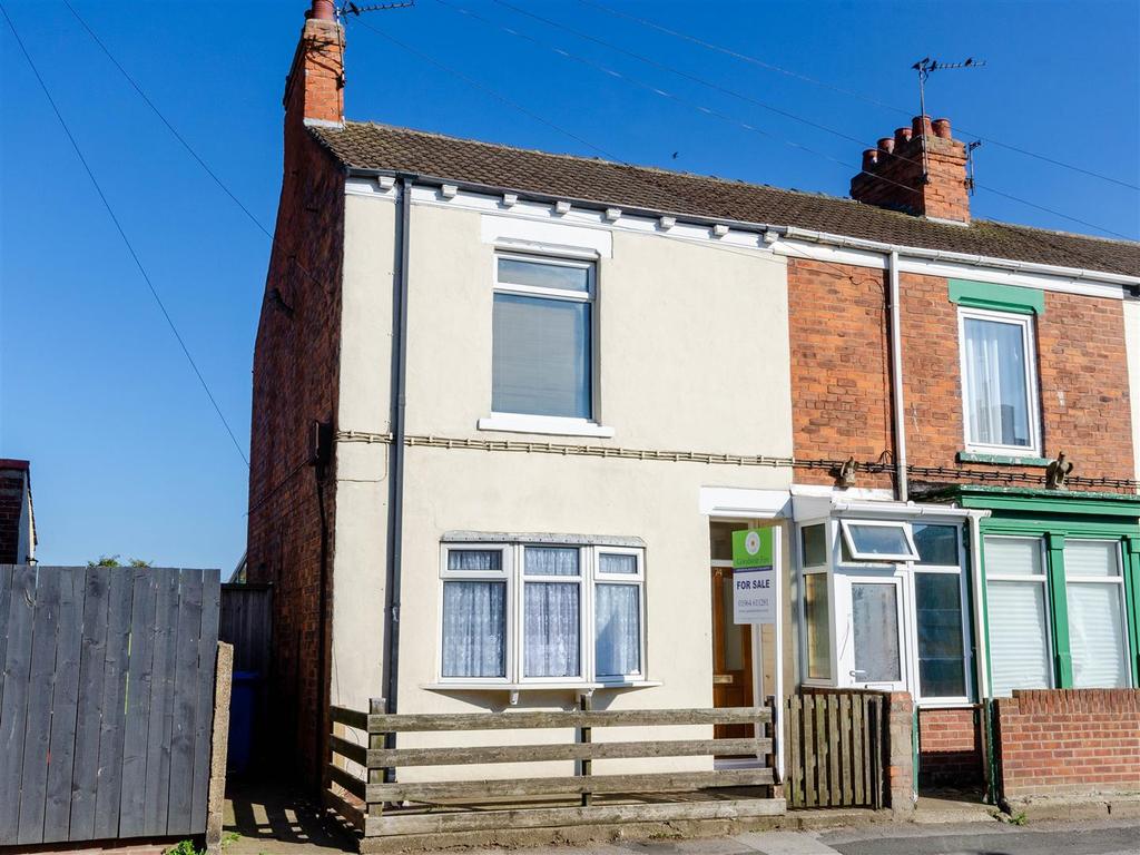 Arthur Street, WITHERNSEA 3 bed end of terrace house £120,000
