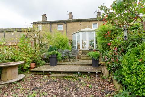 2 Black Edge Lane, Denholme, Bradford, BD13 4ET