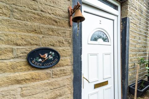 2 Black Edge Lane, Denholme, Bradford, BD13 4ET