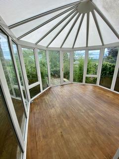2 Black Edge Lane, Denholme, Bradford, BD13 4ET