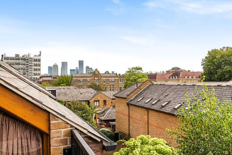 23 Portland Square, London, E1W 2QR