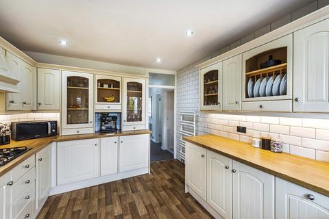 126 Parsonage Manorway, Belvedere, DA17 6NQ
