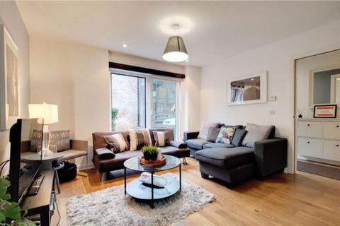 2 bedroom flat to rent, Forge Square,London