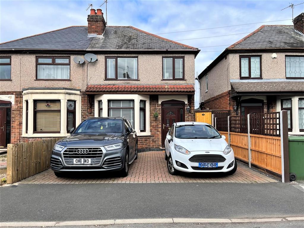 Mount Drive, Bedworth 3 bed semidetached house £230,000