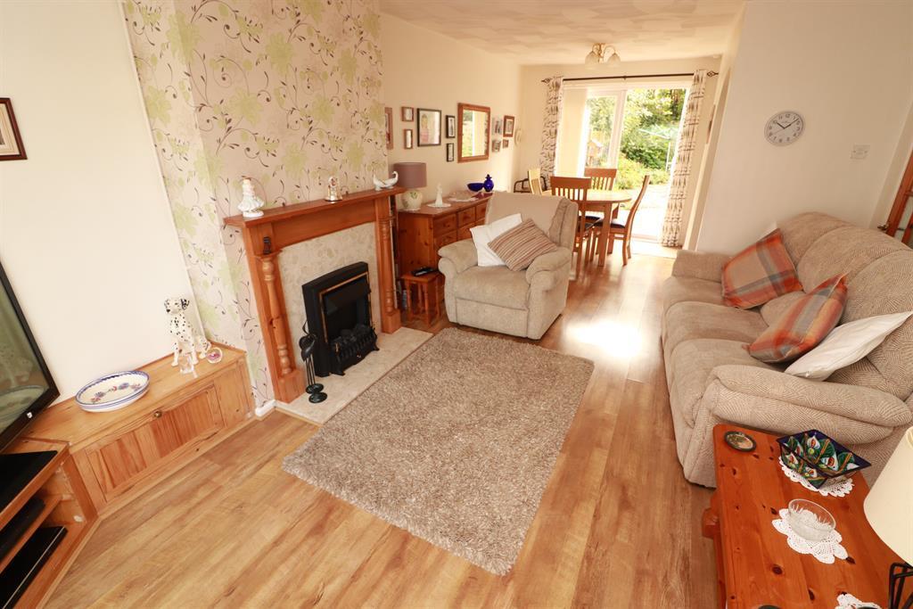 Highworth Crescent, Yate, Bristol... 3 bed terraced house £260,000