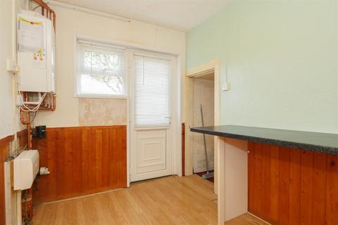 49 Acres Hall Crescent, Pudsey, LS28 9DY