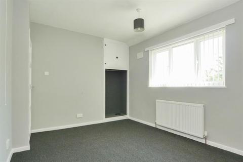 49 Acres Hall Crescent, Pudsey, LS28 9DY