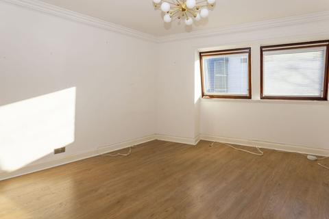 2 bedroom flat for sale - 39/12 James Square, Caledonian Crescent, Edinburgh EH11 2AQ