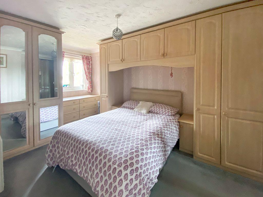 Bedroom 1 (Double)