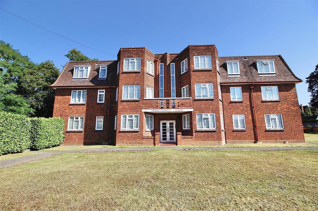 Framlingham Court, Valley Road, Ipswich 2 bed apartment £140,000