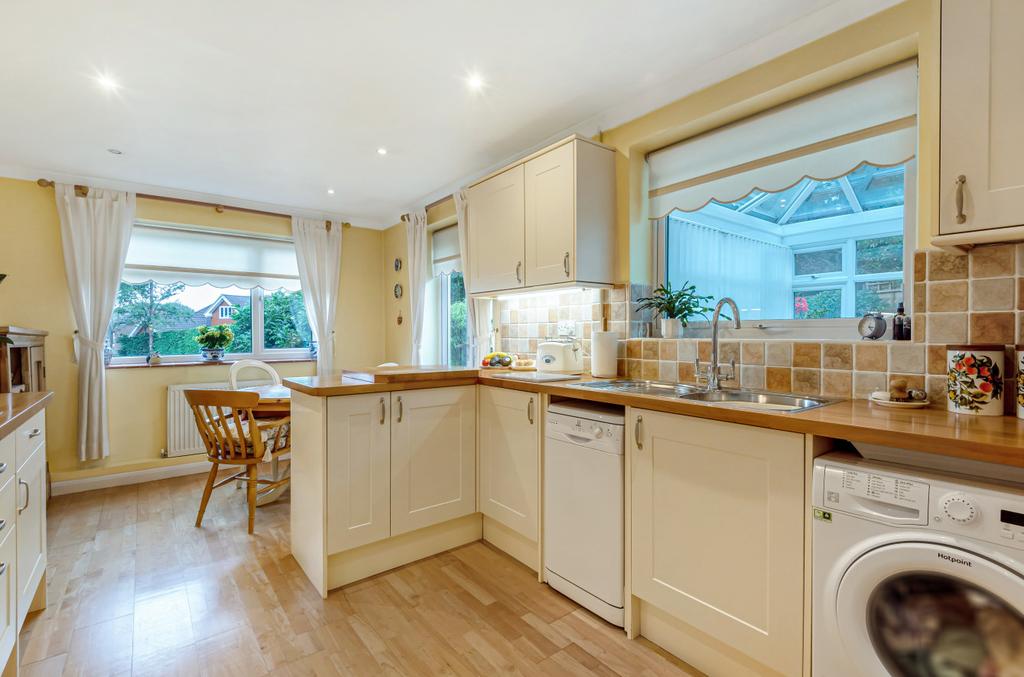 Ball and Wicket Lane, Farnham... 3 bed bungalow £650,000