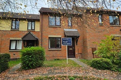 2 bedroom terraced house to rent, Harvest Close, Winchester, SO22