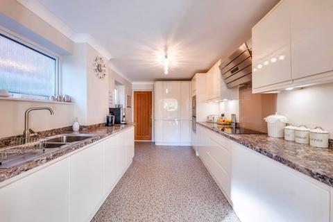 124 Aylesbeare, Shoeburyness, Southend-on-sea, SS3 8AG